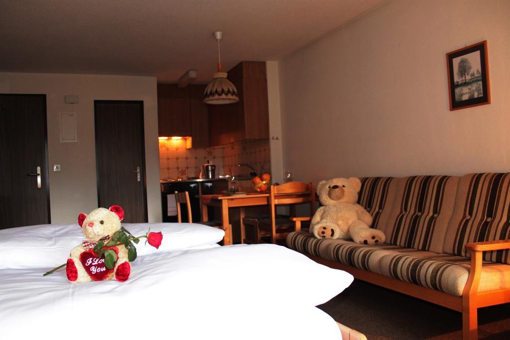 Appartements Monte Rosa Tasch Ngoại thất bức ảnh