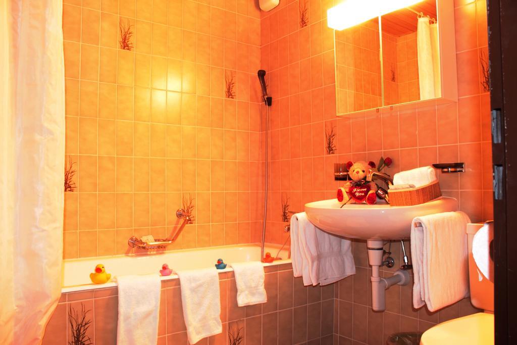 Appartements Monte Rosa Tasch Ngoại thất bức ảnh
